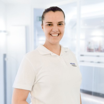 Auszubildende ZFA Amina Hamzic