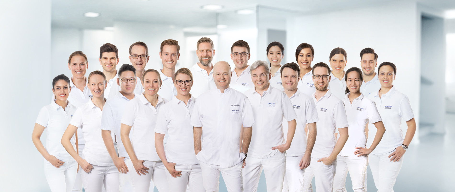 Zahnarzt für Langenfeld Teambild